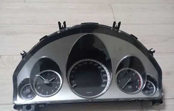Mercedes-Benz E C207 W207 Speedometer (instrument cluster) A2129000001 A2C53356266