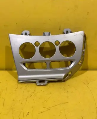 Ford Focus Climate control/heater control trim 