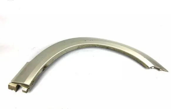 Subaru Outback Front arch trim 