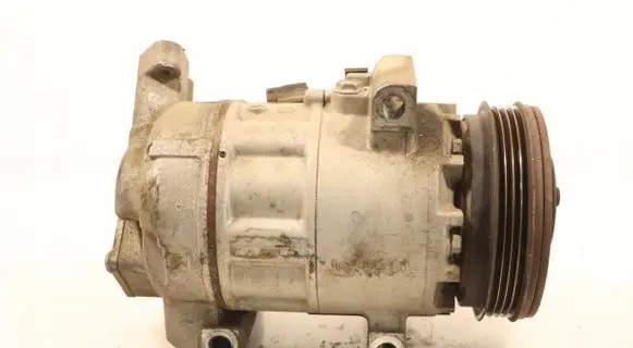 Renault Clio IV Air conditioning (A/C) compressor (pump) 657203