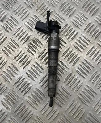 BMW 7 E65 E66 Fuel injector 0445115070 779272107