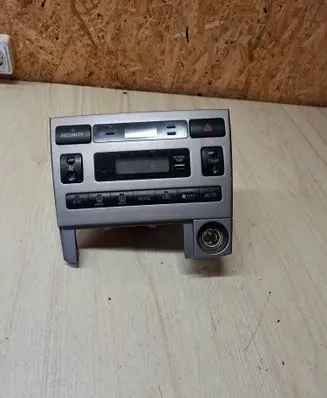 Toyota Corolla Verso E121 Climate control unit 5593013030