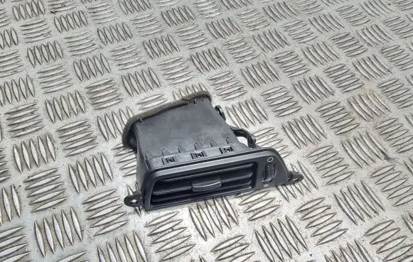 Ford Mondeo MK IV Dash center air vent grill 6M21U246W02 CZ9HA
