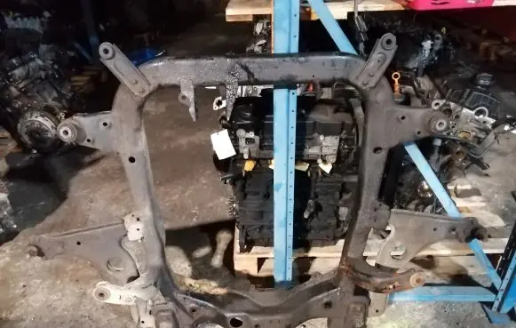 Opel Zafira A Front subframe