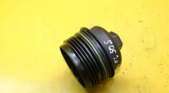 Audi A6 C7 Oil filter cover 