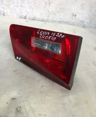Lexus IS 220D-250-350 Tailgate rear/tail lights 00001184