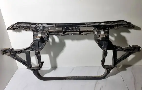 BMW X3 E83 Radiator support slam panel 3330911 51713330911