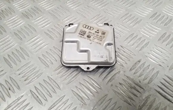 Audi Q7 4M Light module LCM 4M0907397AC