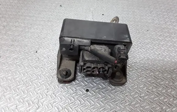 Glow plug pre-heat relay