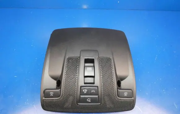 Mercedes-Benz CLA C117 X117 W117 Front seat light A0009007603 1899001807 1669021805