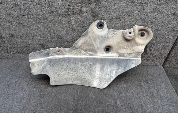 Audi Q7 4M Rear mudguard 4M0854816E
