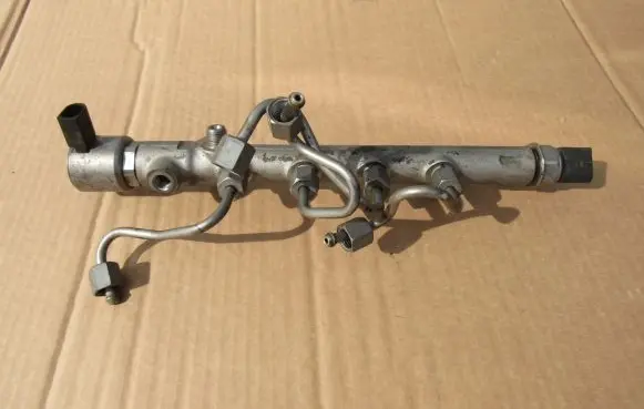Mercedes-Benz C W205 Fuel main line pipe A6510700700