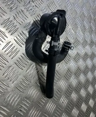 Volvo XC90 Coolant pipe/hose 31686567