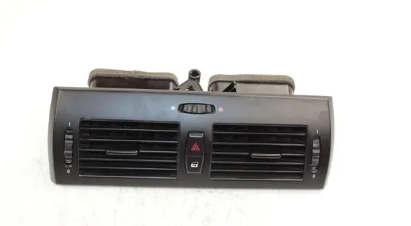 BMW X3 E83 Dash center air vent grill 3400074