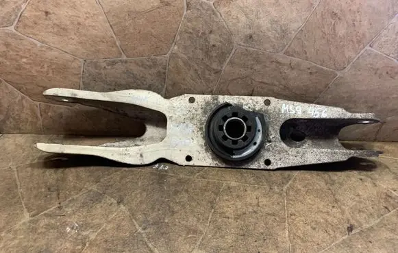 Mercedes-Benz GLA W156 X156 Rear upper control arm/wishbone