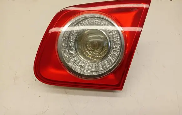 Volkswagen Jetta V Tailgate rear/tail lights 1K5945094