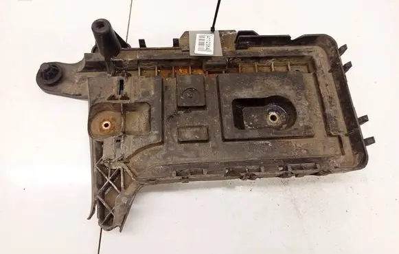 Skoda Octavia Mk2 (1Z) Battery box tray cover/lid 1K0915333G