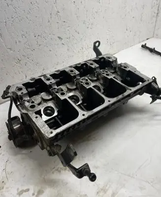 Volkswagen Sharan Engine head 038103373R