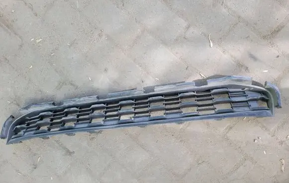 Mitsubishi ASX Front bumper upper radiator grill 6402A317