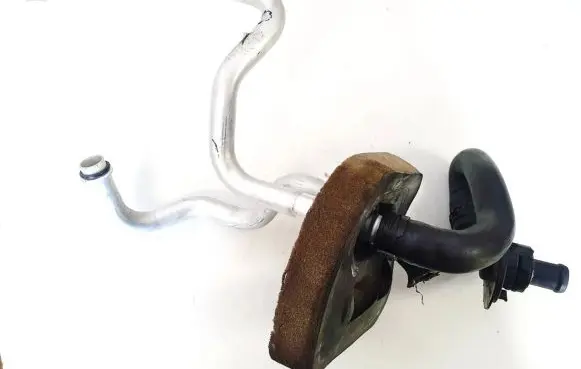 Mercedes-Benz CLK A209 C209 Engine coolant pipe/hose