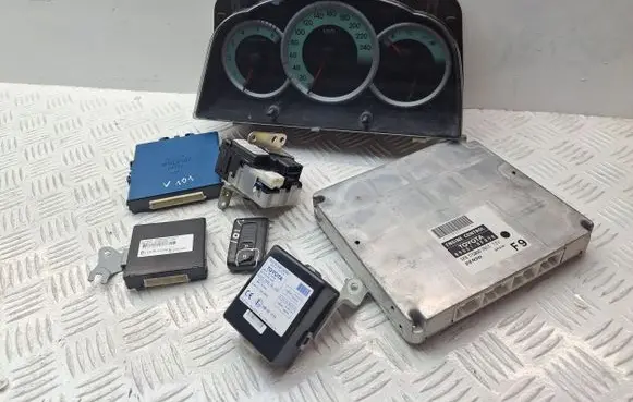 Engine ECU kit and lock set