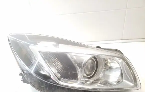 Opel Insignia A Headlight/headlamp 13226793