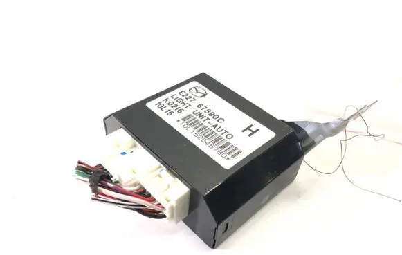 Mazda CX-7 Xenon control unit/module E22767890C