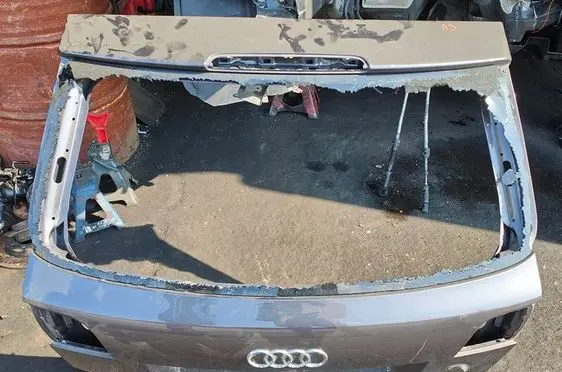 Audi A3 S3 A3 Sportback 8P Truck tailgate 8P4827023OE