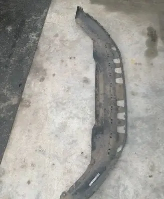 Volkswagen PASSAT B8 Front bumper lip S10Z6010