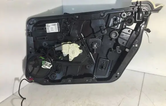 Mercedes-Benz GLA W156 Front door window regulator with motor A1667200435 A2465404805 A1767200279