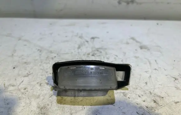 Mitsubishi Outlander Number plate light 1141283
