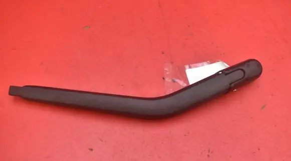 Chevrolet HHR Rear wiper blade arm 