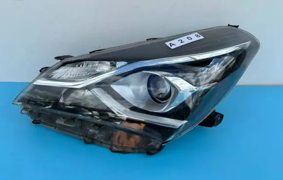 Toyota Yaris Headlight/headlamp 0D-197