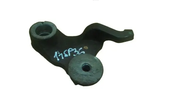 Mitsubishi Outlander Engine mounting bracket 