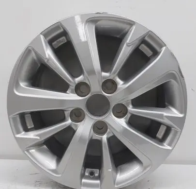 R16 alloy rim