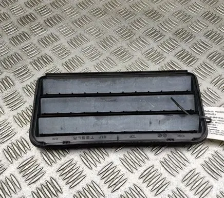 Tesla Model Y Quarter panel pressure vent 109875100C
