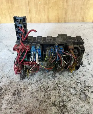 Volkswagen Transporter - Caravelle T4 Fuse box set 357937039