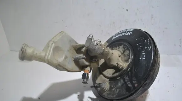 Peugeot 207 CC Brake booster 9688424380