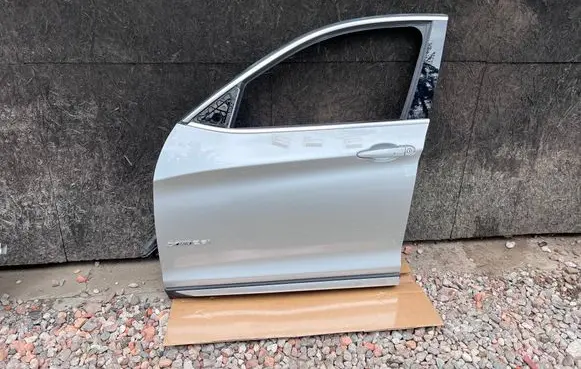 BMW X4 F26 Front door 