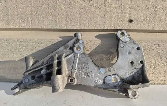Audi A6 S6 C6 4F Fuel pump bracket 059130147J