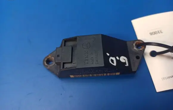 Mercedes-Benz E W211 Airbag deployment crash/impact sensor A0018209326