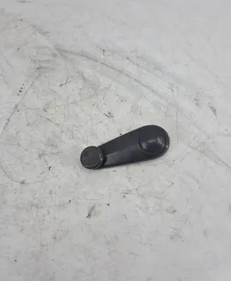 Mitsubishi Pajero Rear door window winding handle