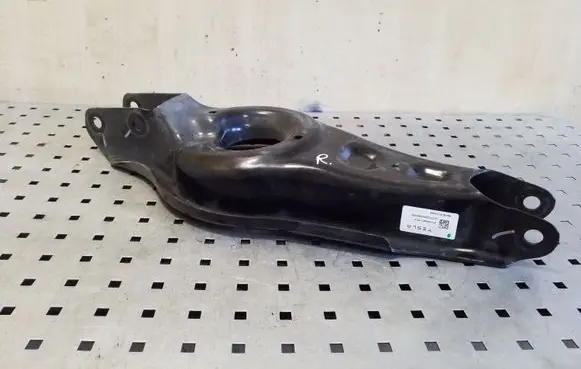 Tesla Model 3 Rear upper control arm/wishbone 104445100F