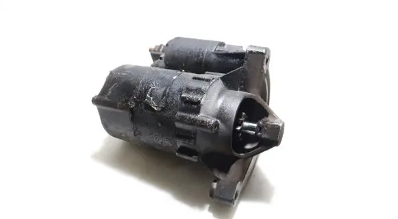 Peugeot 207 Starter motor