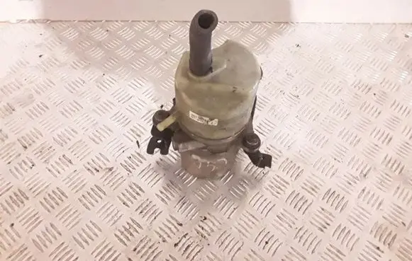 Volvo V50 Power steering pump 5N513K514DJ 30714074