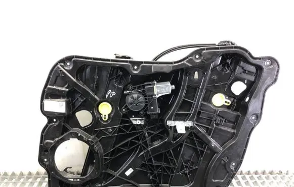Alfa Romeo Stelvio Front door window regulator with motor 