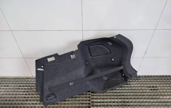 Volvo XC40 Trunk/boot side trim panel 31440893