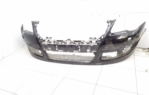 Volkswagen PASSAT B6 Front bumper 3C0807221A