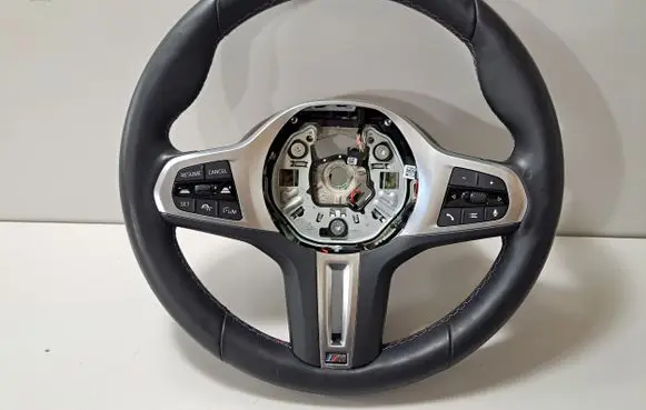 BMW i4 Steering wheel 8746688