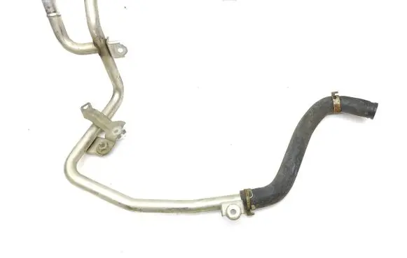 Toyota RAV 4 (XA50) Engine coolant pipe/hose